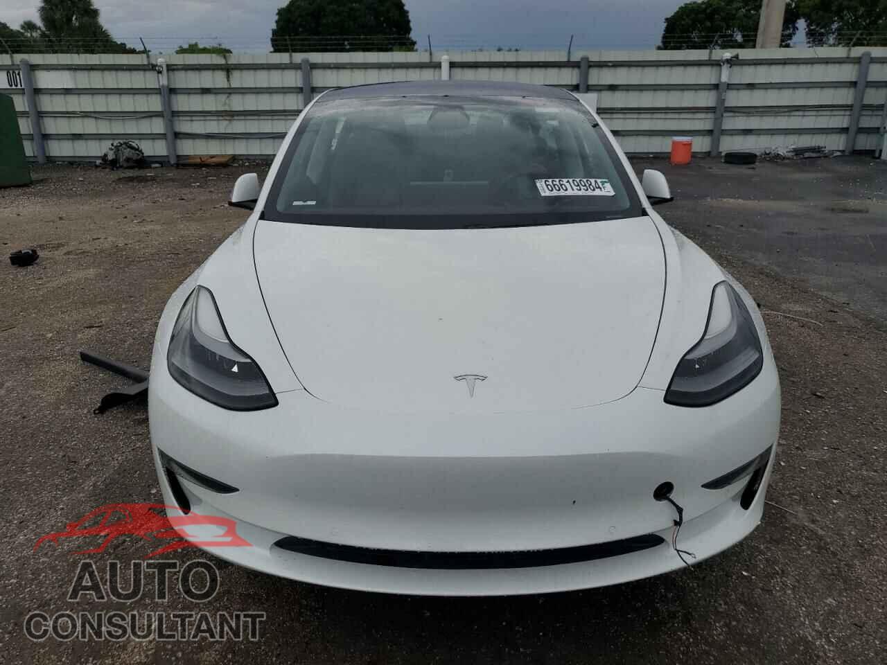 TESLA MODEL 3 2021 - 5YJ3E1EA6MF048647