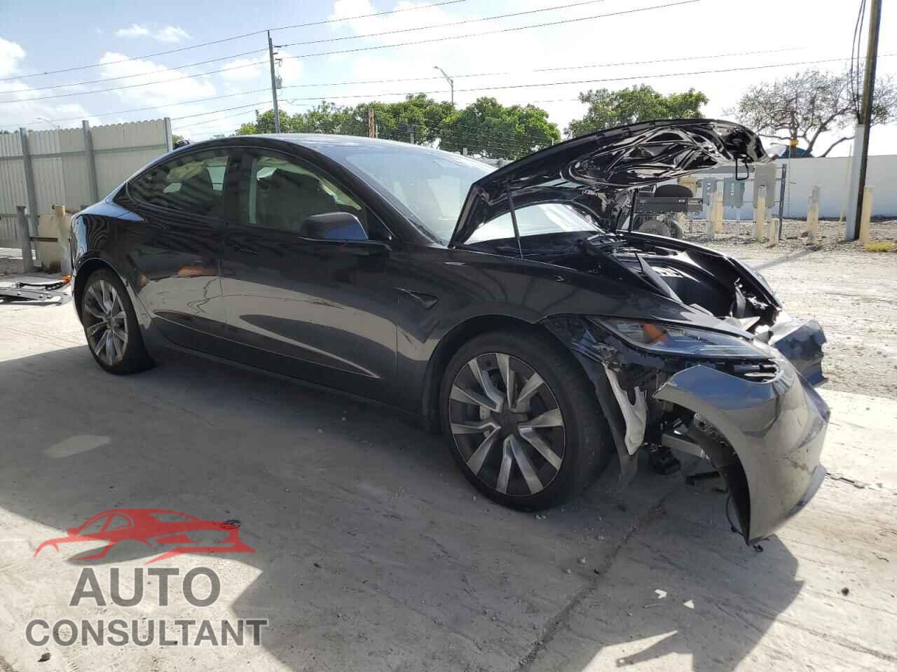 TESLA MODEL 3 2024 - 5YJ3E1EA6RF752340