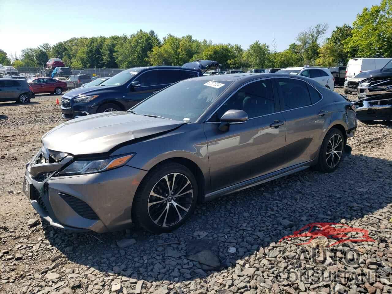 TOYOTA CAMRY 2018 - 4T1B11HK9JU616478