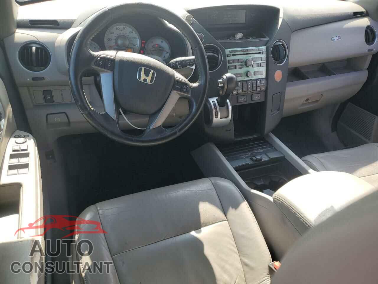 HONDA PILOT 2011 - 5FNYF3H56BB034841