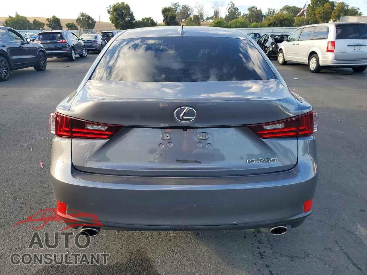 LEXUS IS 2014 - JTHBF1D2XE5027062