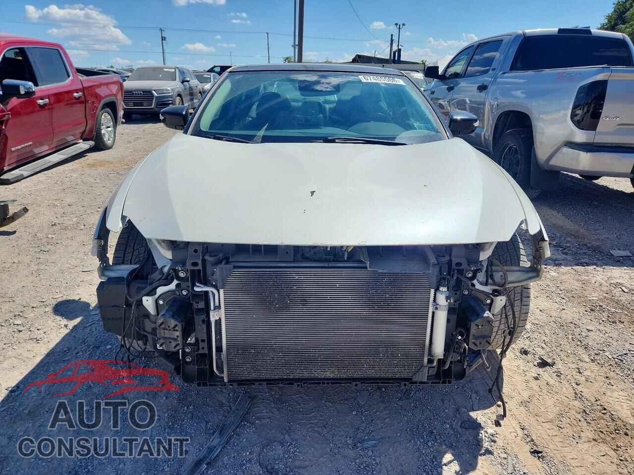NISSAN MAXIMA 2020 - 1N4AA6DV8LC384435
