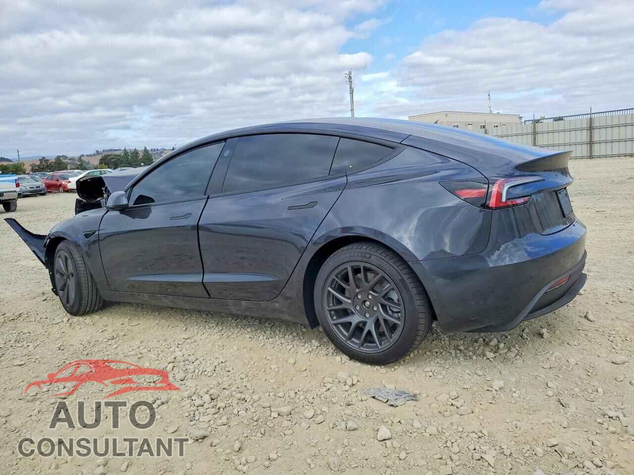 TESLA MODEL 3 2026 - 5YJ3E1EA4TF214498