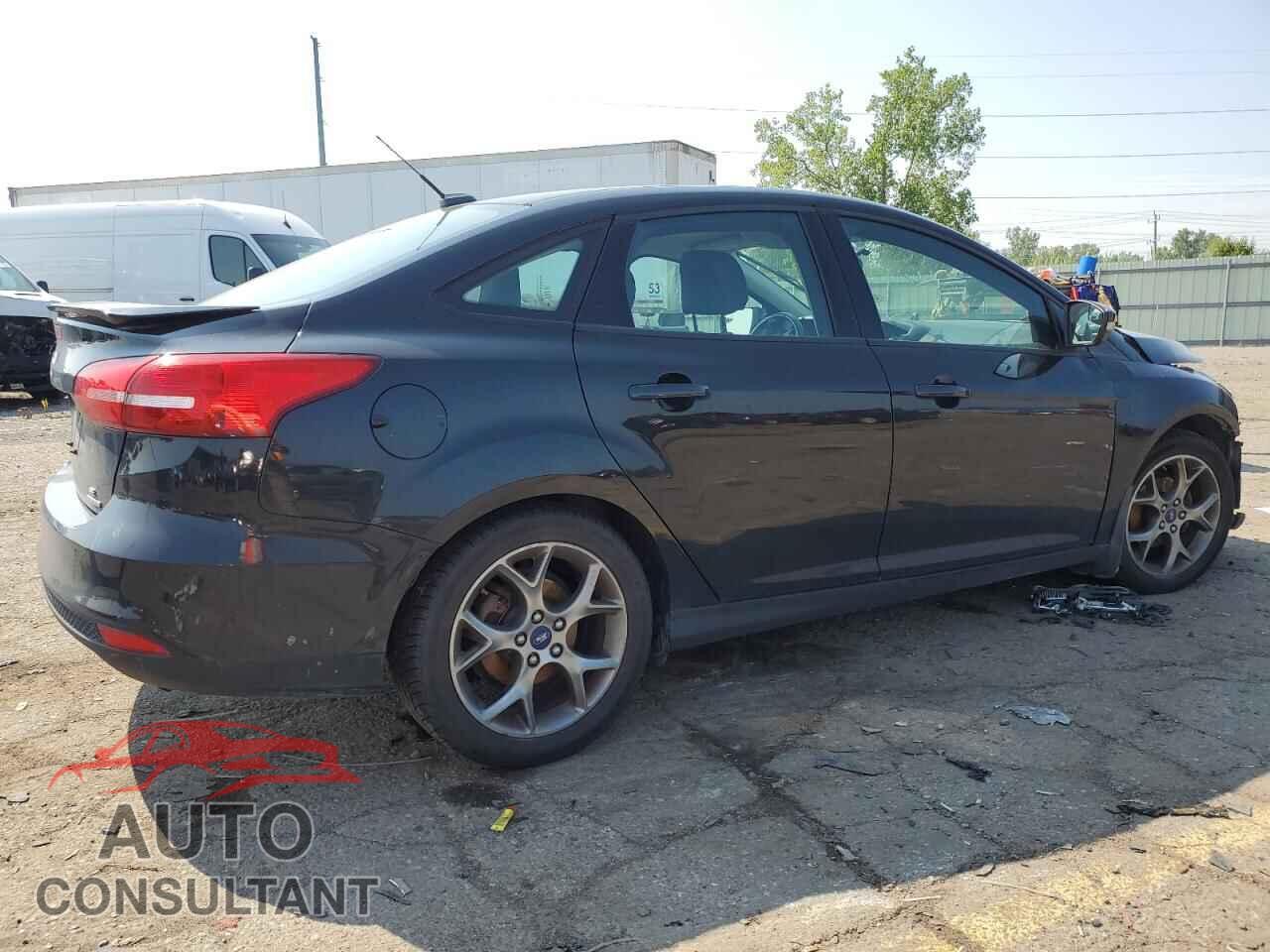 FORD FOCUS 2015 - 1FADP3F23FL201038