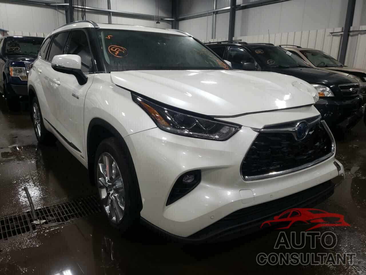 TOYOTA HIGHLANDER 2021 - 5TDXBRCH8MS042675