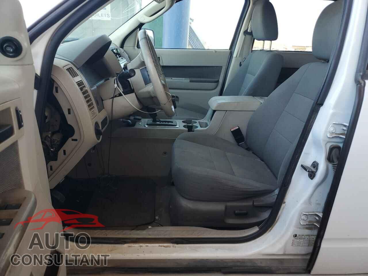 FORD ESCAPE 2009 - 1FMCU59329KB62379