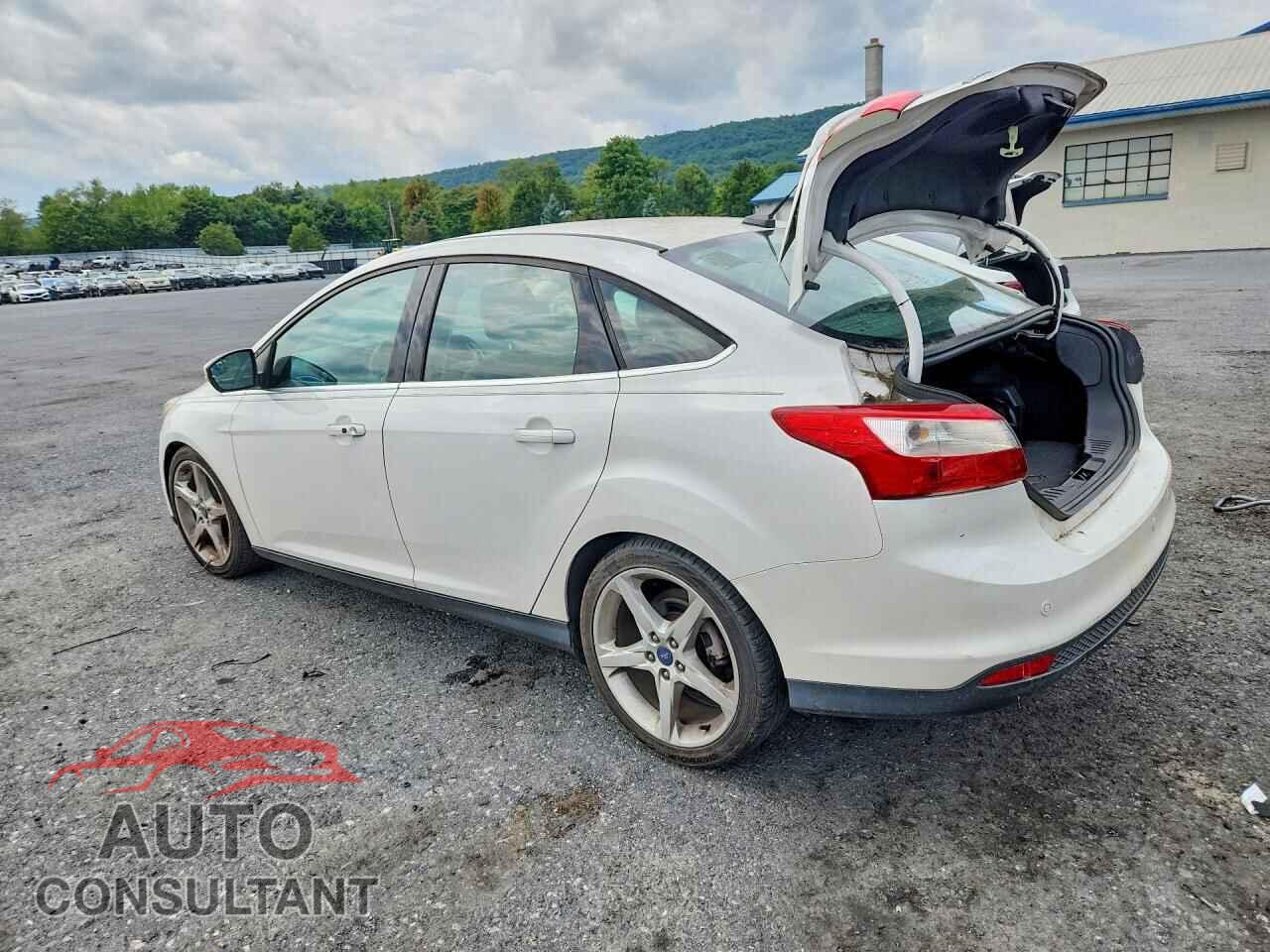 FORD FOCUS 2012 - 1FAHP3J20CL193548
