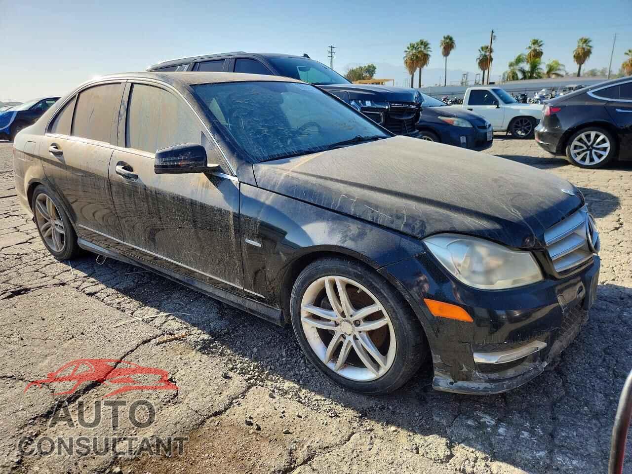 MERCEDES-BENZ C-CLASS 2012 - WDDGF4HB8CA609187