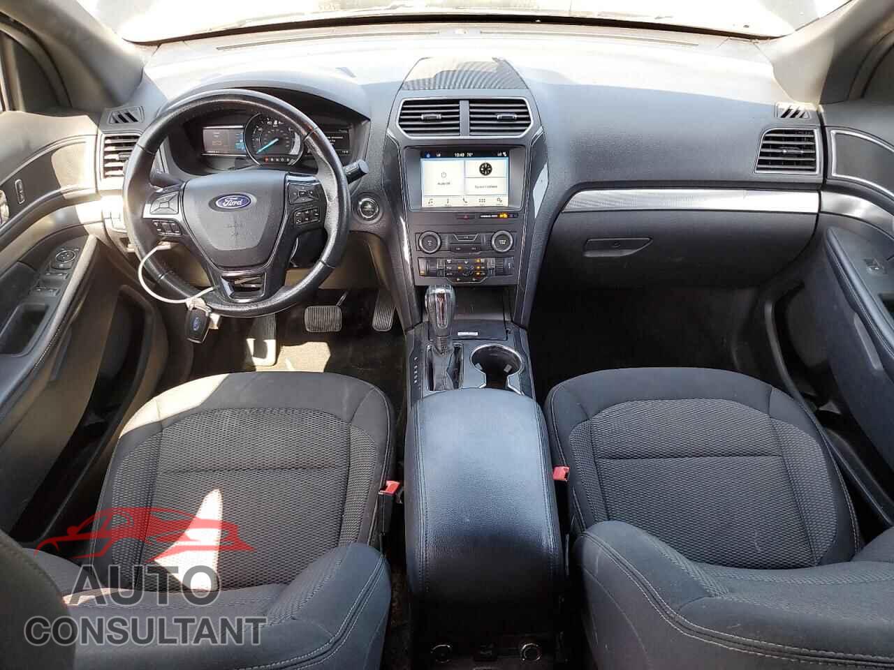 FORD EXPLORER 2018 - 1FM5K7D86JGB56895