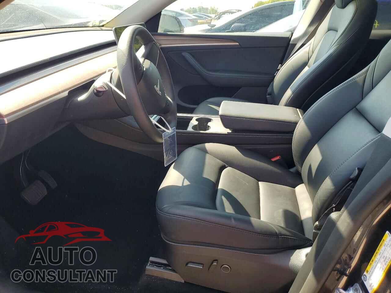 TESLA MODEL Y 2024 - 7SAYGDED7RF093246