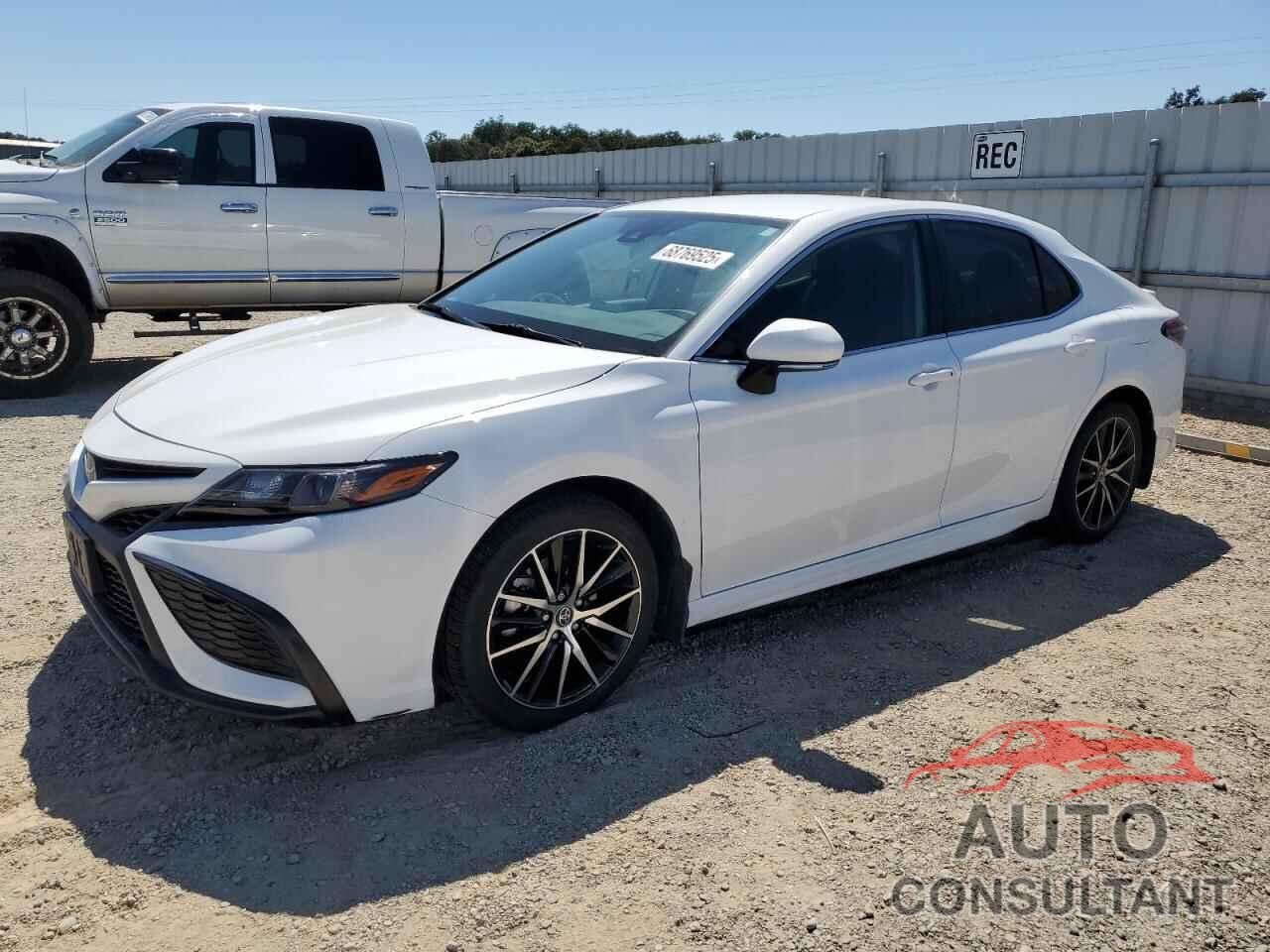 TOYOTA CAMRY 2024 - 4T1T11AK6RU863760