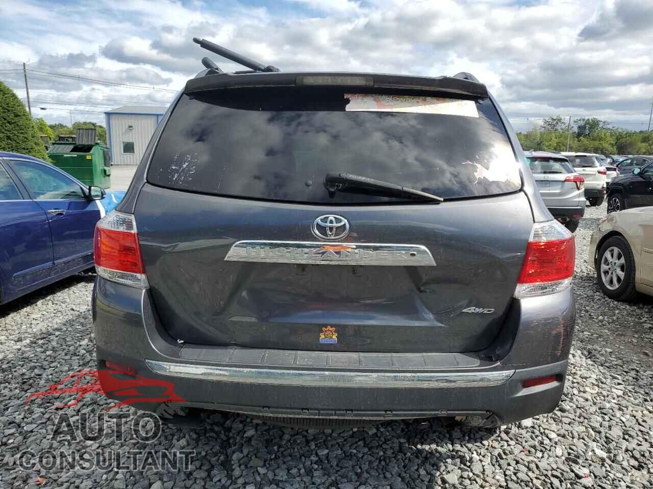 TOYOTA HIGHLANDER 2012 - 5TDBK3EH4CS153209
