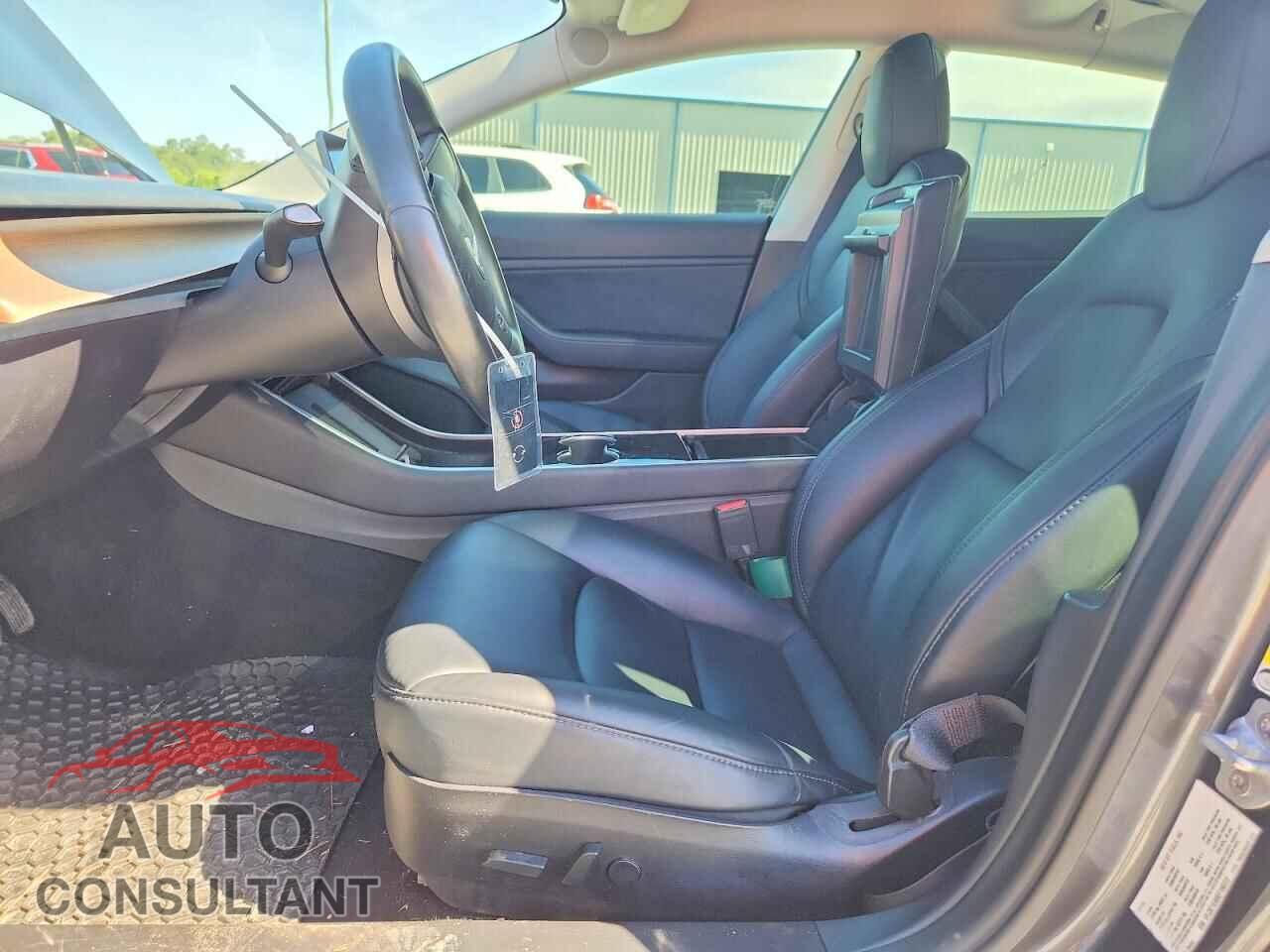 TESLA MODEL 3 2019 - 5YJ3E1EA9KF190312