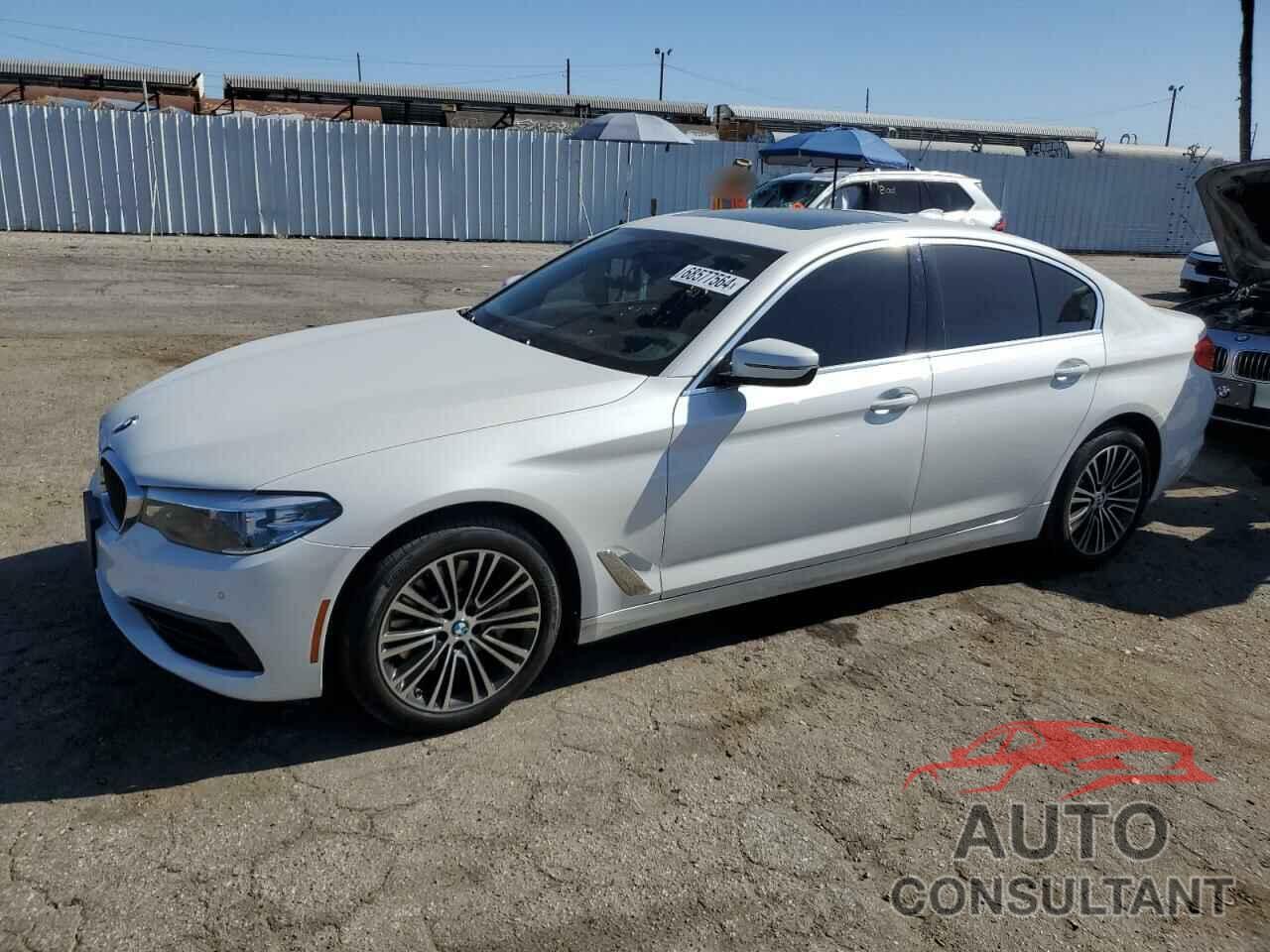 BMW 5 SERIES 2019 - WBAJE5C53KG919475