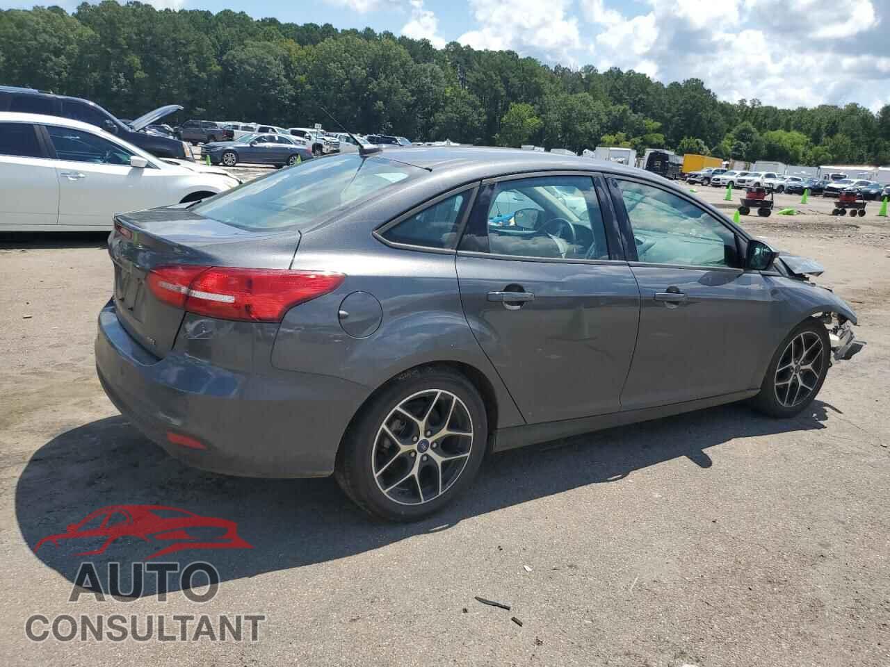 FORD FOCUS 2017 - 1FADP3H25HL251858