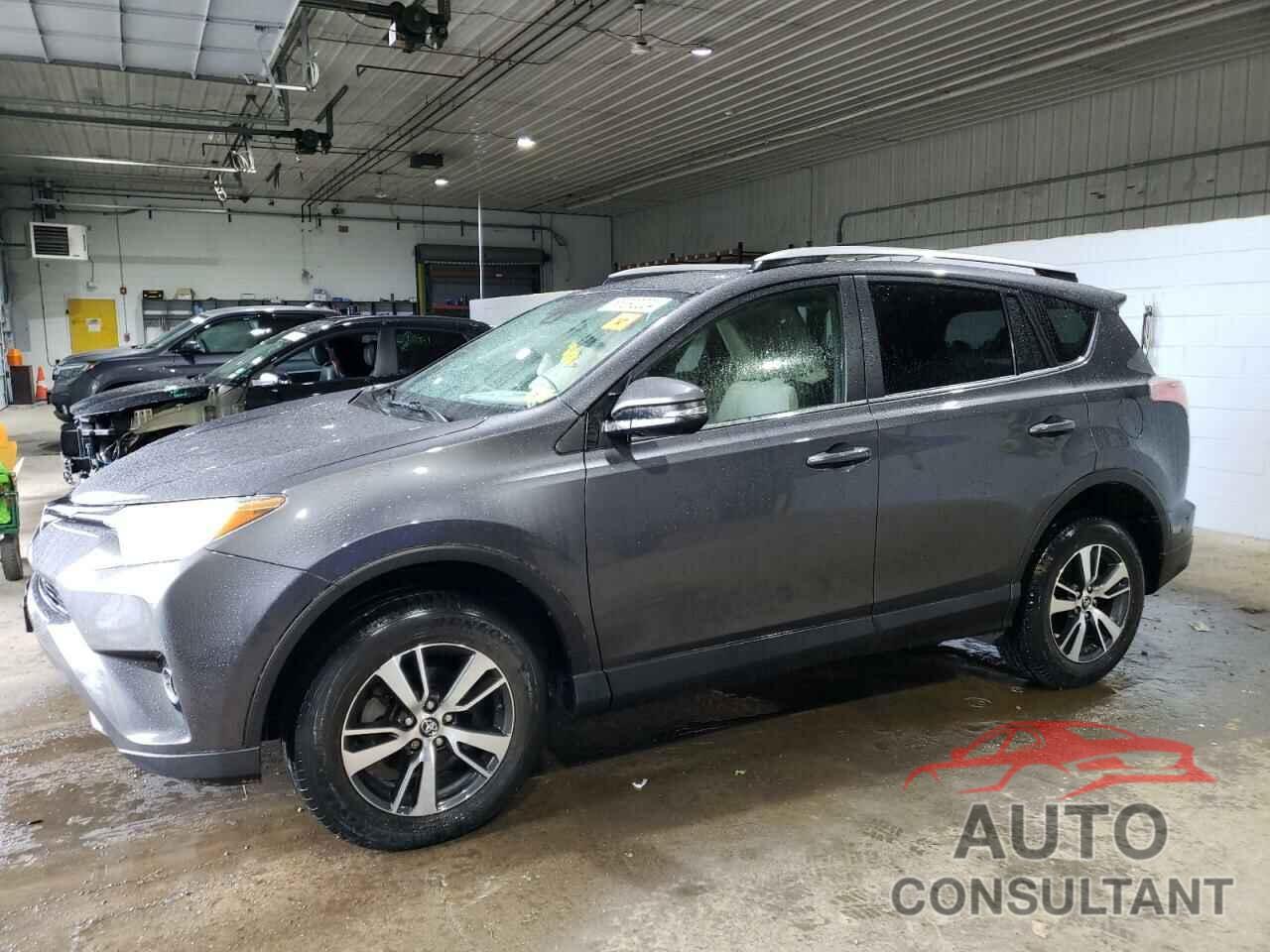 TOYOTA RAV4 2018 - JTMRFREV1JJ191597