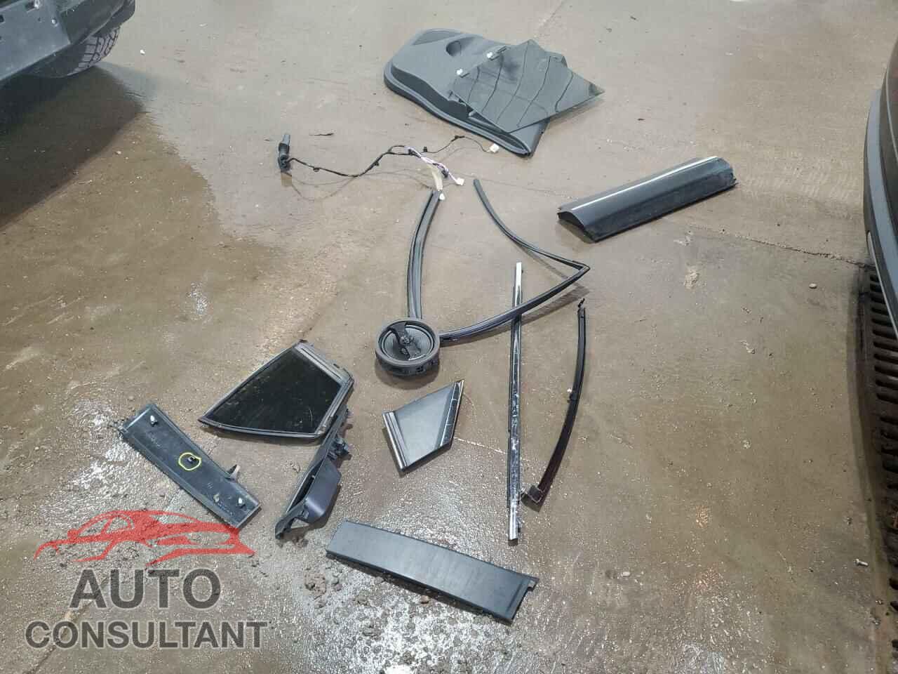 MITSUBISHI ECLIPSE 2018 - JA4AT5AA7JZ038560