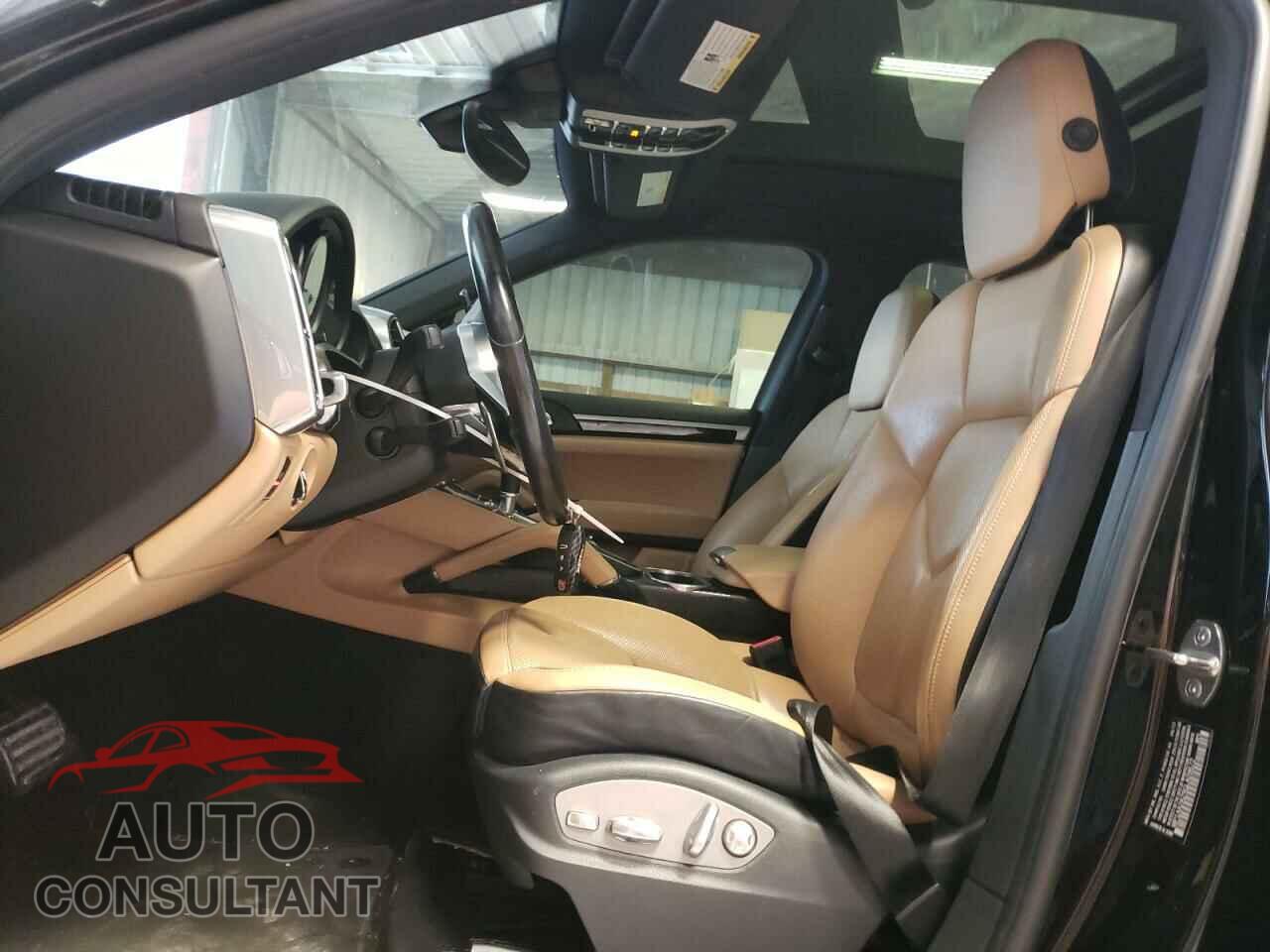 PORSCHE CAYENNE 2016 - WP1AA2A29GLA09672