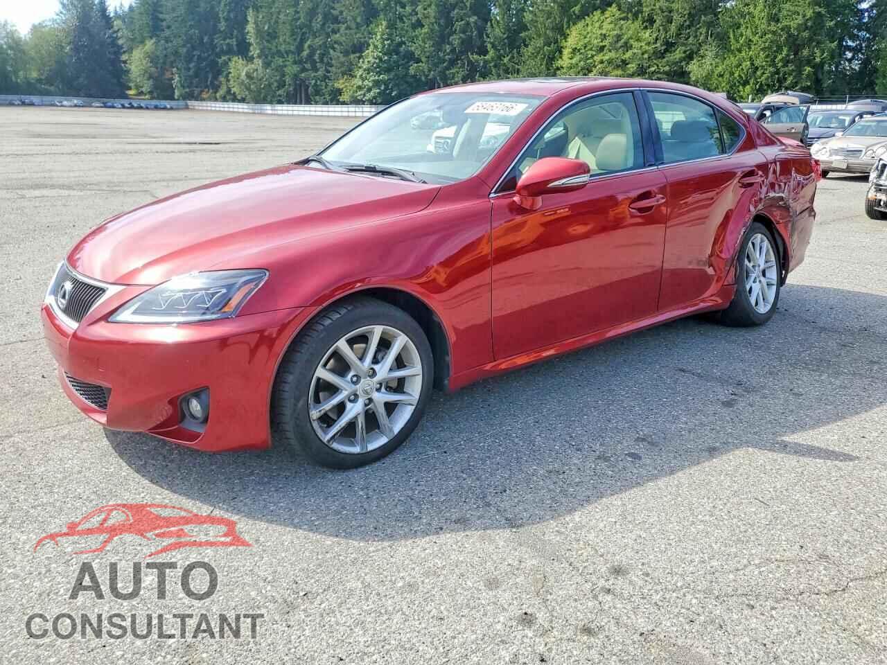 LEXUS IS 2012 - JTHCF5C20C5055625
