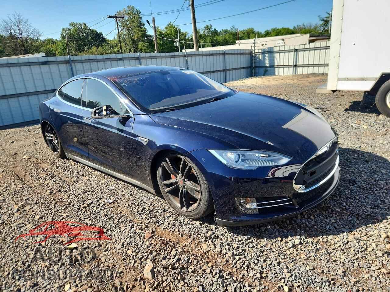 TESLA MODEL S 2014 - 5YJSA1H13EFP42409