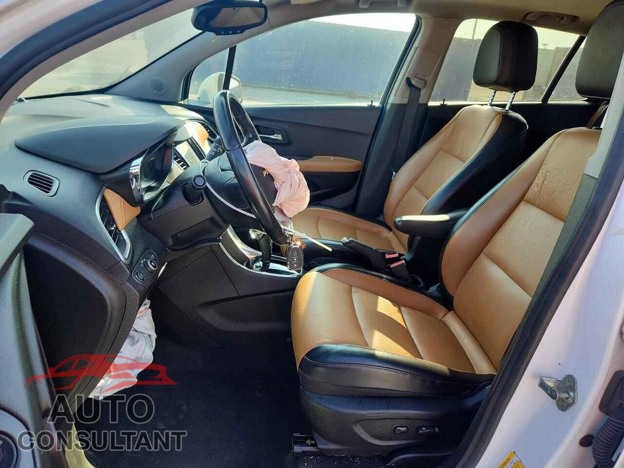 CHEVROLET TRAX 2019 - 3GNCJRSB3KL205161