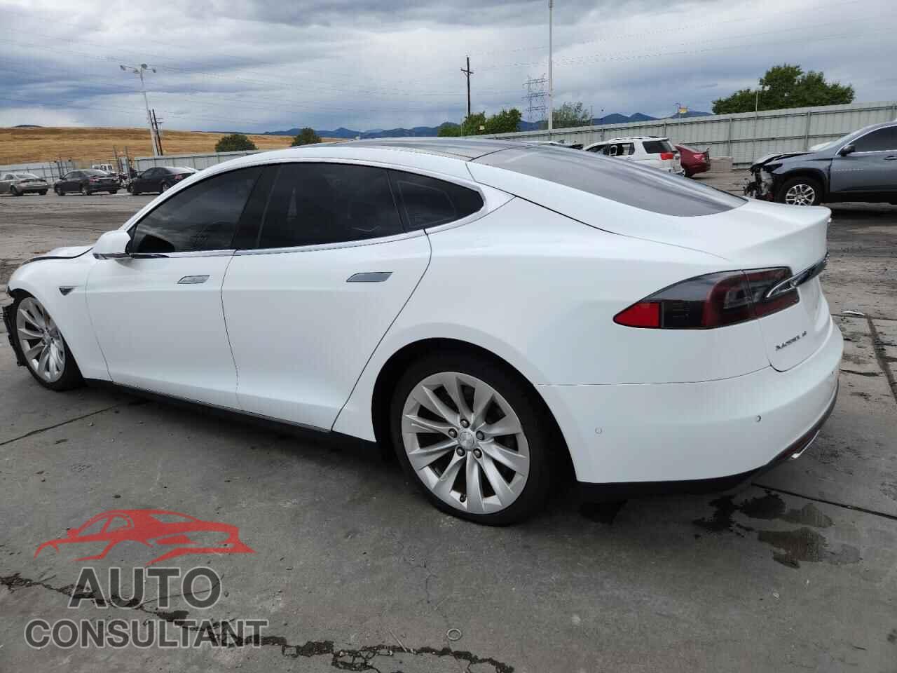 TESLA MODEL S 2016 - 5YJSA1E27GF127572