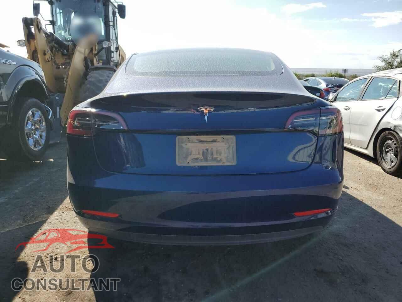 TESLA MODEL 3 2023 - 5YJ3E1EA5PF638097