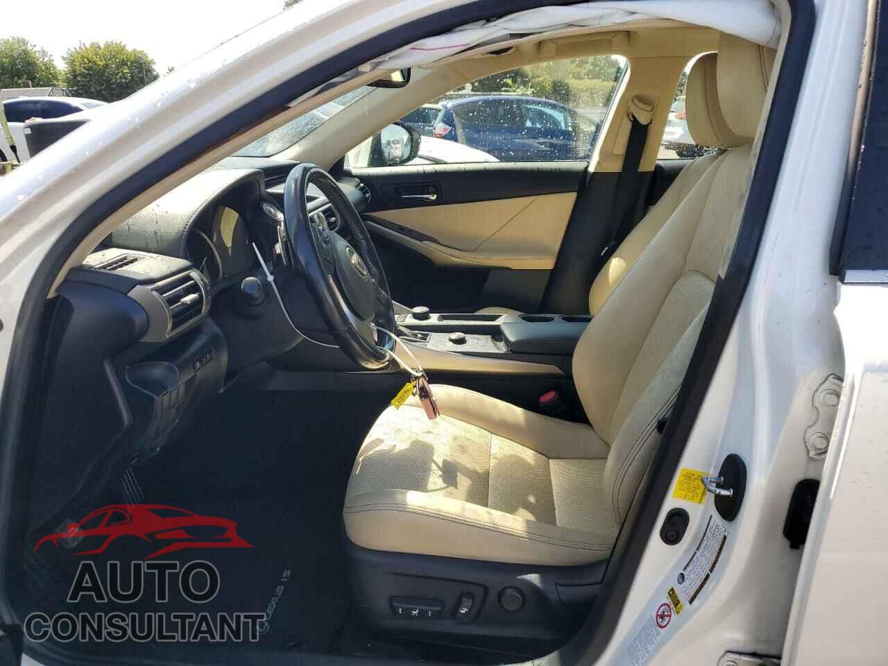 LEXUS IS 2016 - JTHBA1D21G5032992