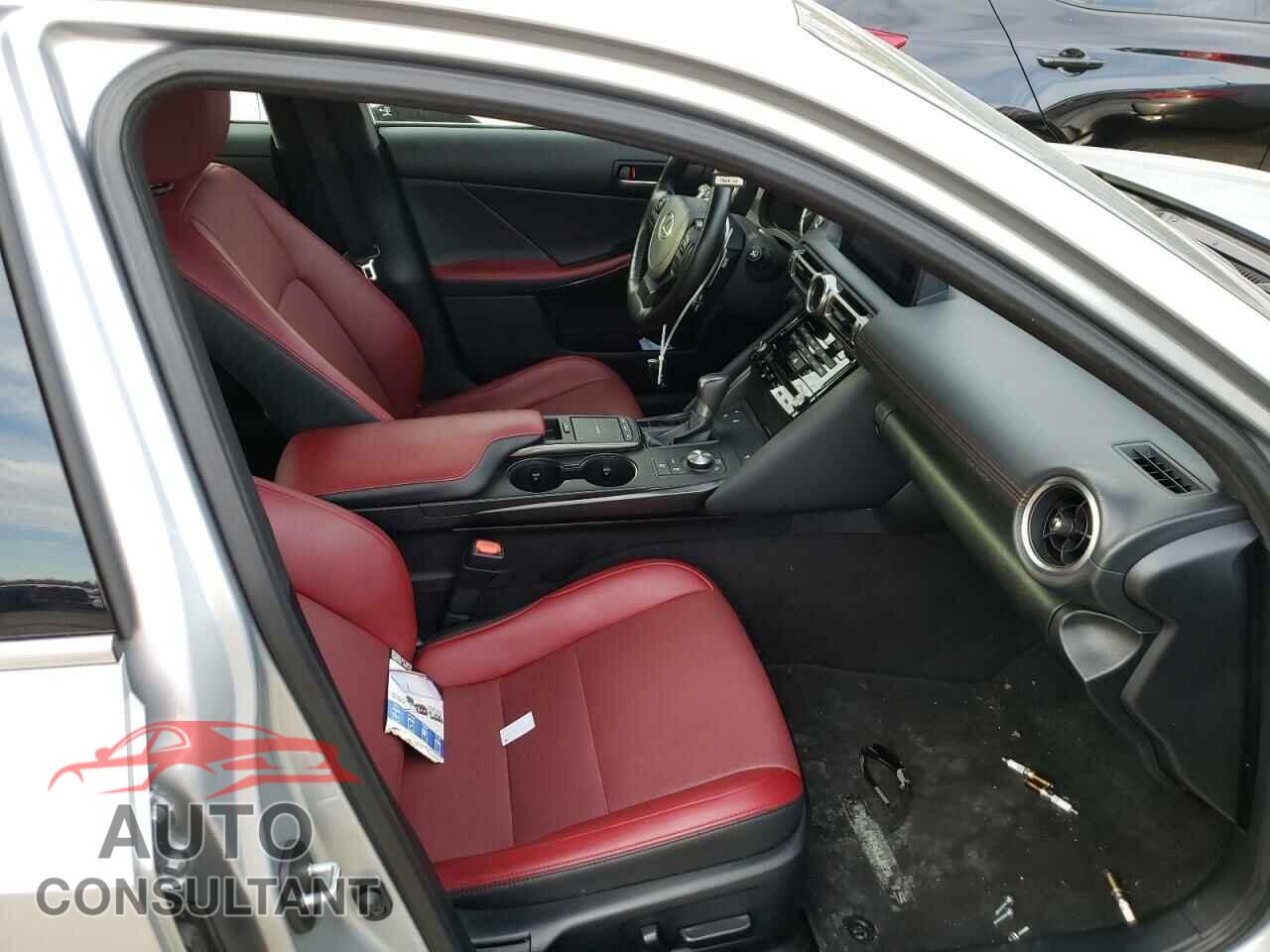 LEXUS IS 2021 - JTHC81F20M5045029