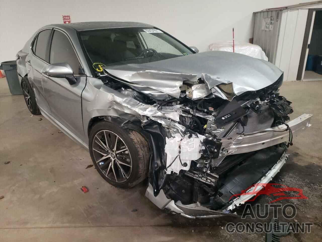 TOYOTA CAMRY 2021 - 4T1G11AK4MU524103