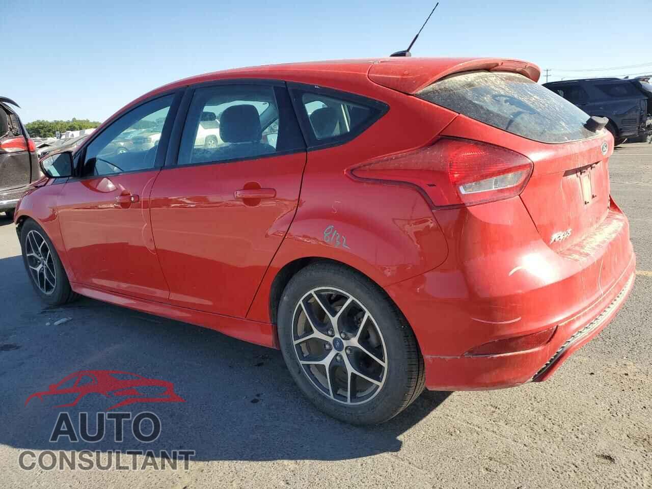 FORD FOCUS 2015 - 1FADP3K22FL374989