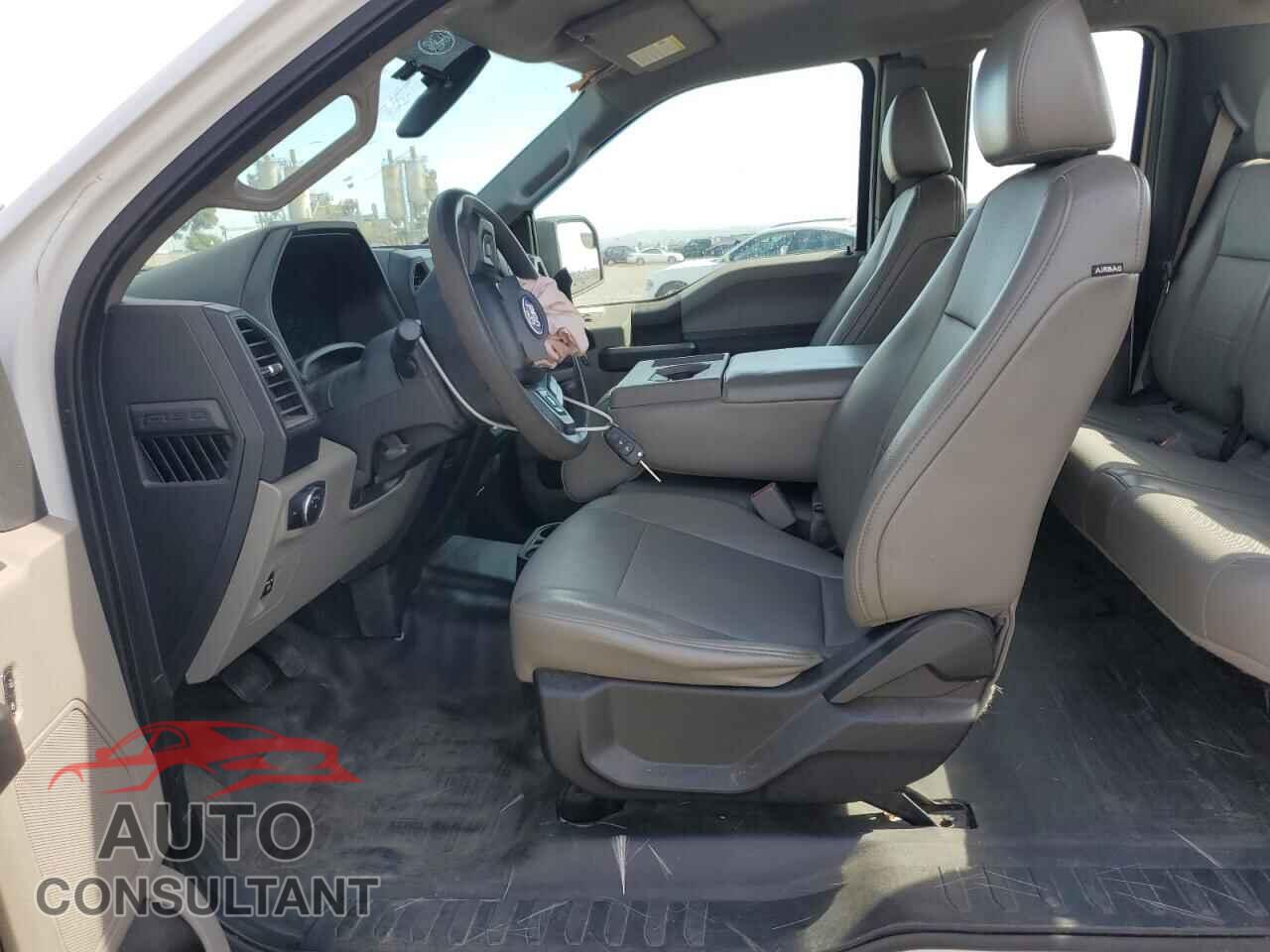 FORD F-150 2017 - 1FTEX1C8XHFB61313