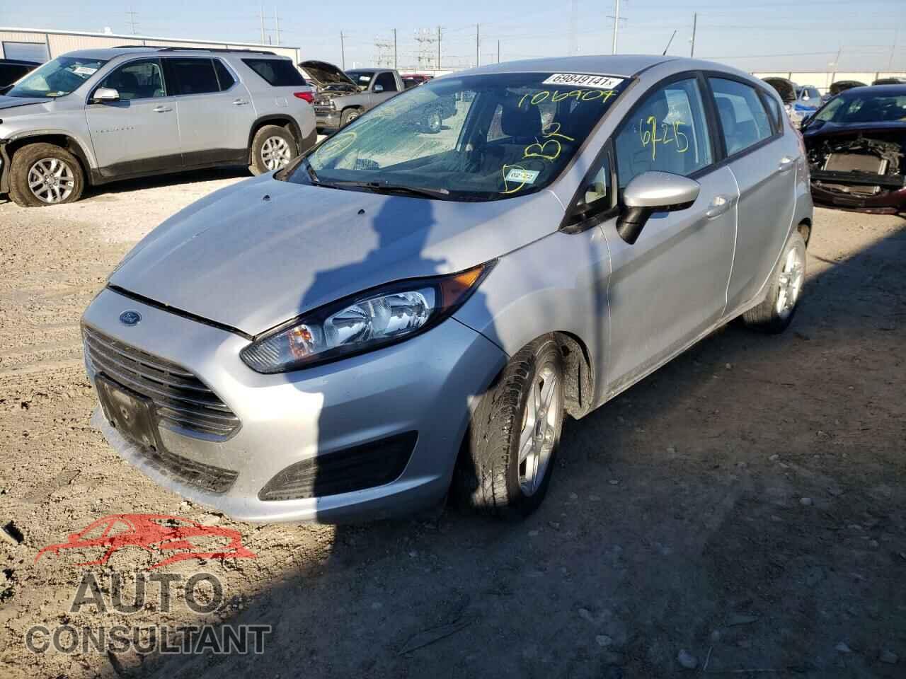 FORD FIESTA 2018 - 3FADP4EJ9JM106909