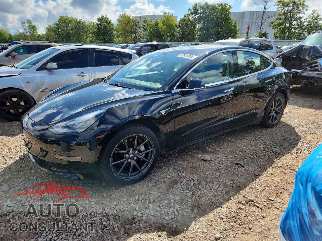 TESLA MODEL 3 2019 - 5YJ3E1EB4KF451449