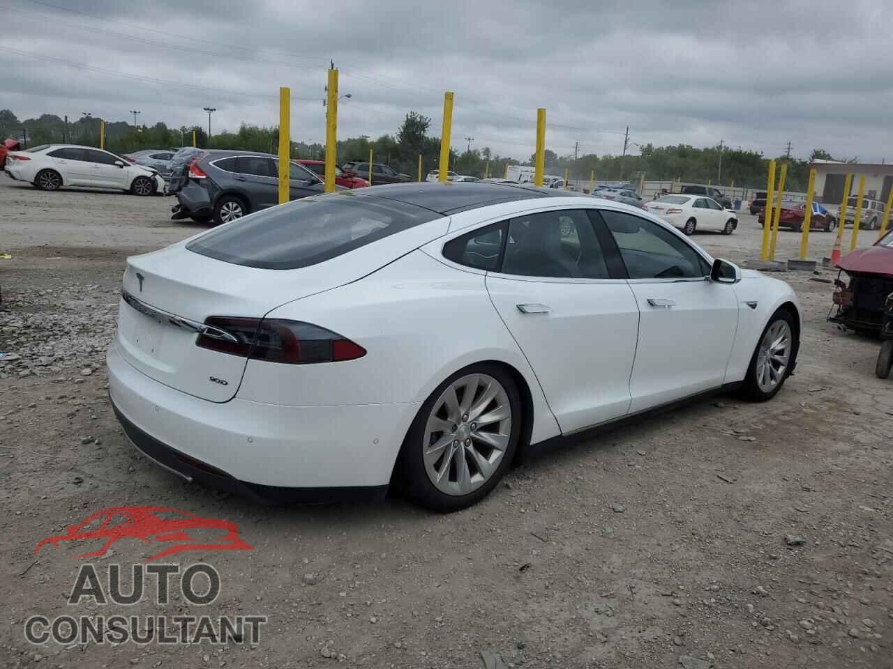 TESLA MODEL S 2015 - 5YJSA1V28FF099327