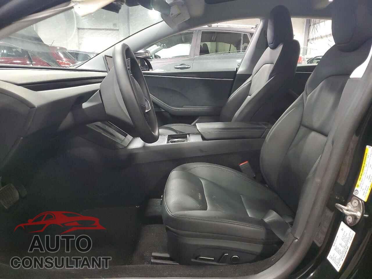 TESLA MODEL 3 2024 - 5YJ3E1EB2RF740307