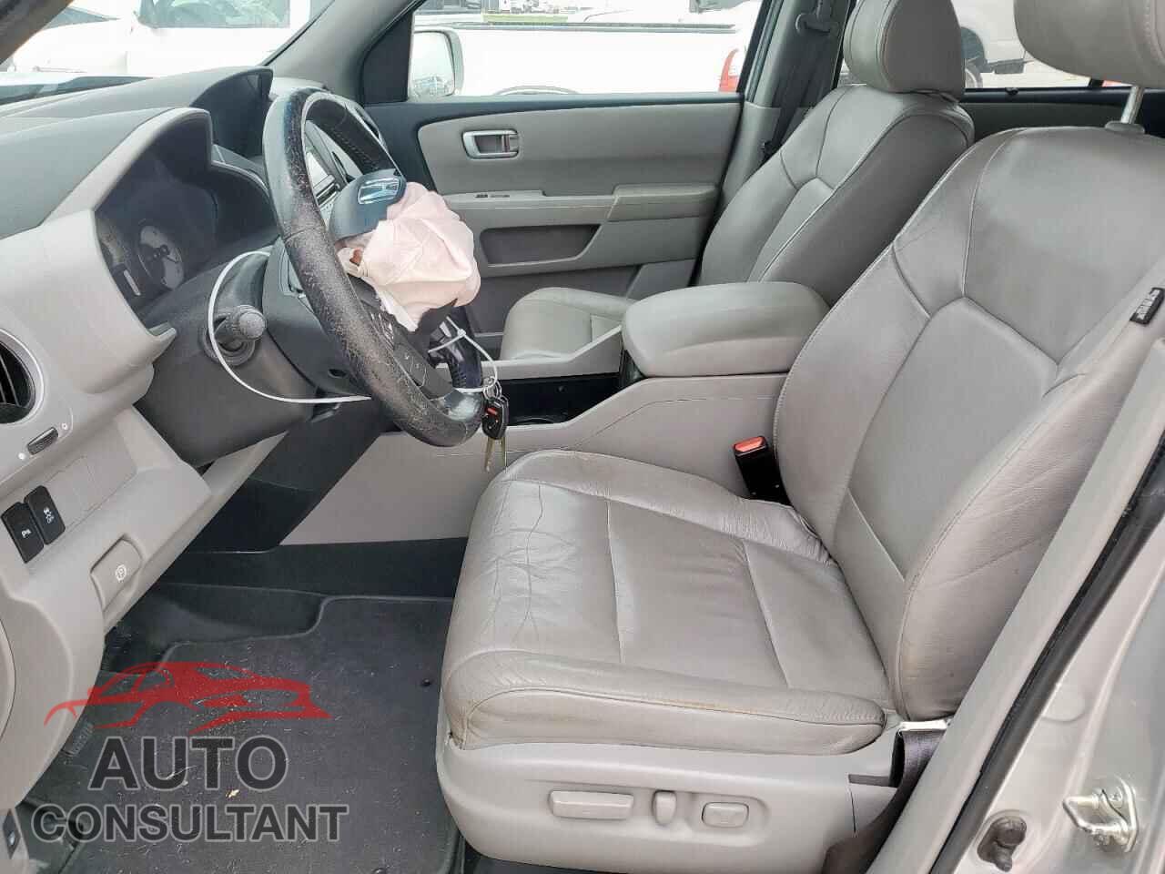 HONDA PILOT 2013 - 5FNYF3H9XDB019751