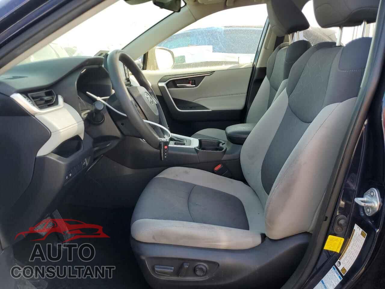 TOYOTA RAV4 2019 - JTMP1RFV2KD036383