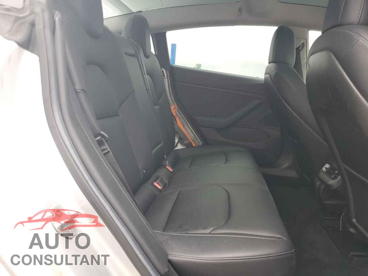 TESLA MODEL 3 2018 - 5YJ3E1EA9JF015301