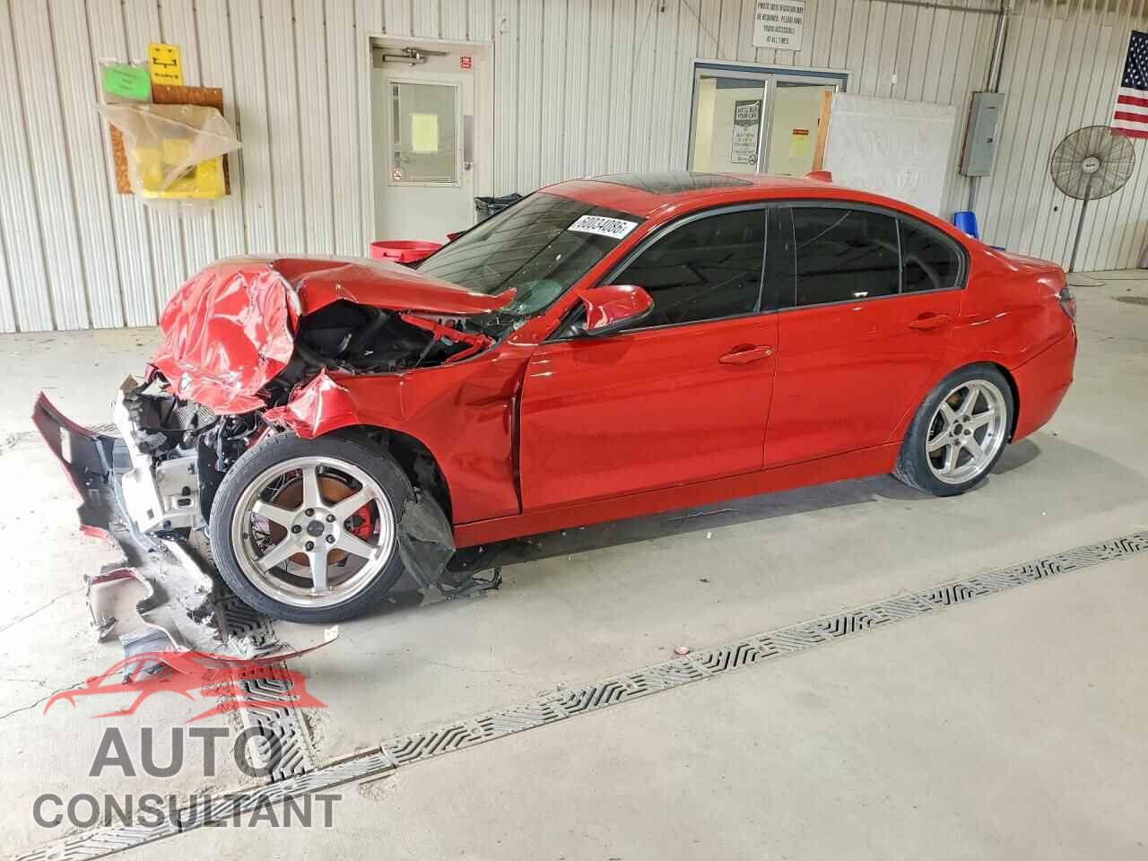 BMW 3 SERIES 2013 - WBA3C1C5XDF436775