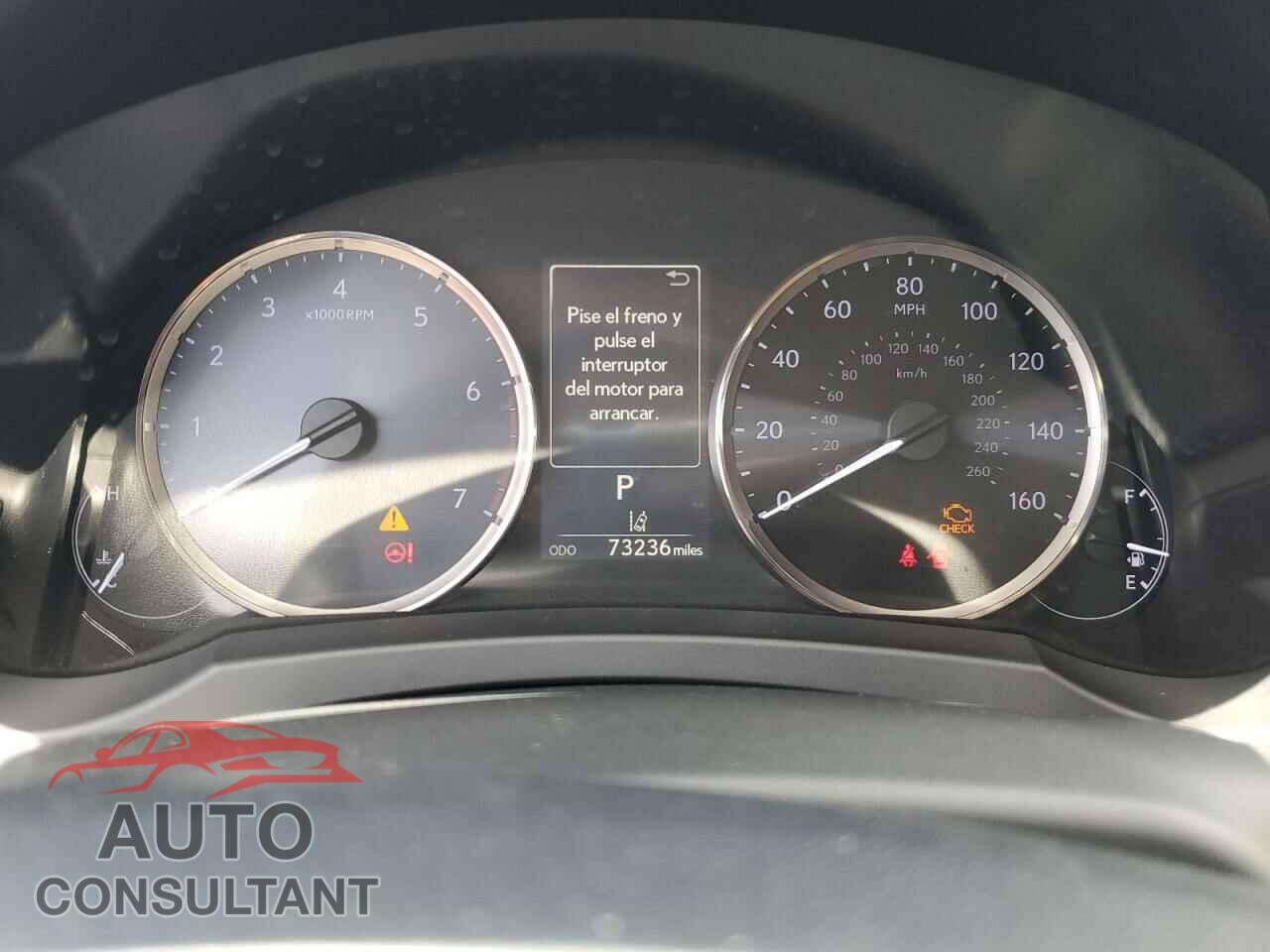 LEXUS IS 2018 - JTHBA1D21J5069032