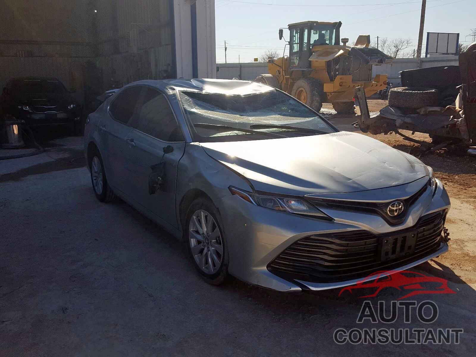 TOYOTA CAMRY 2018 - JTNB11HKXJ3016316