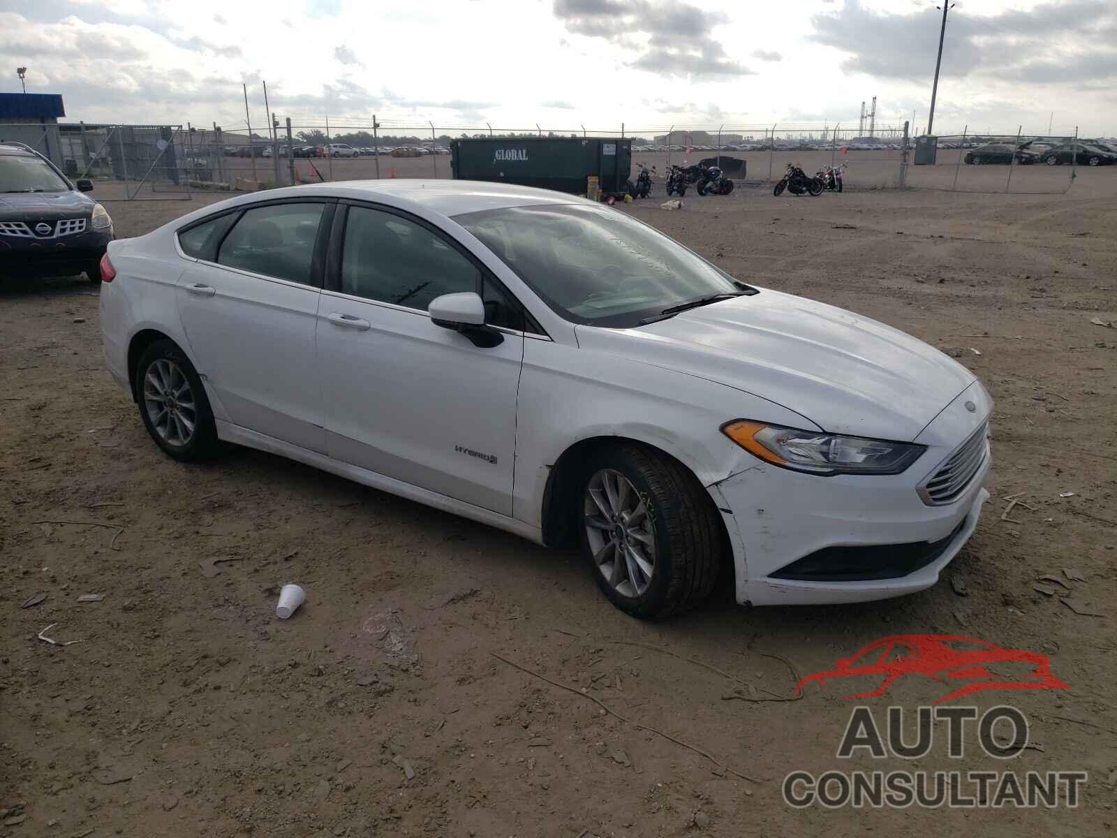 FORD FUSION 2017 - 3FA6P0LU5HR386615