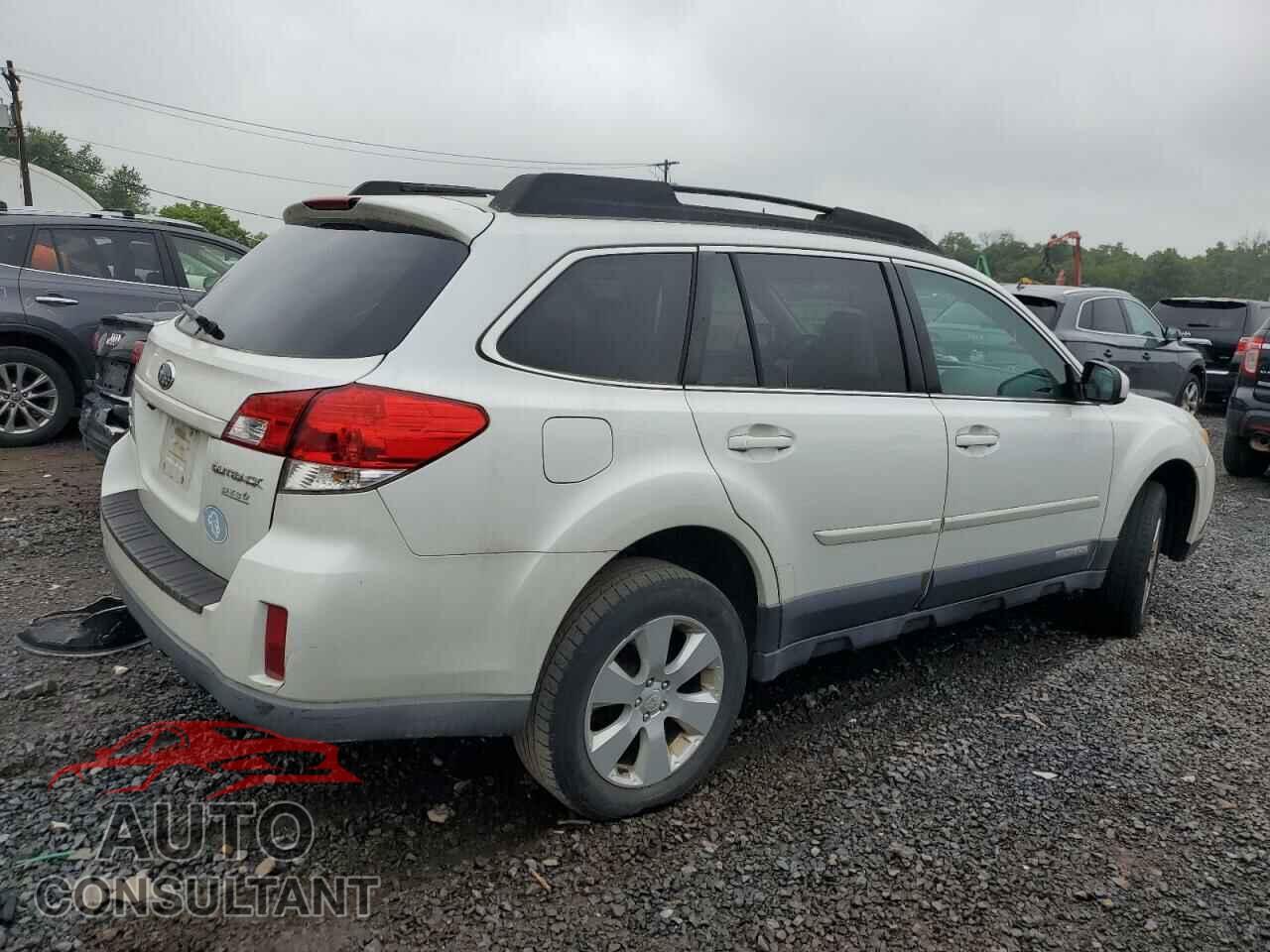 SUBARU OUTBACK 2011 - 4S4BRBGC2B3444522
