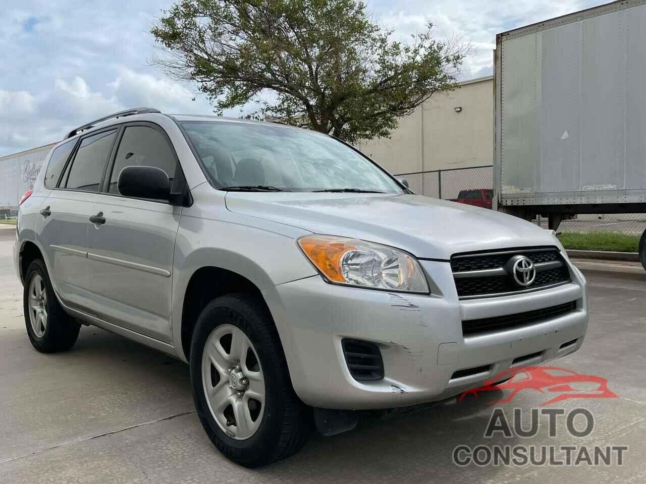 TOYOTA RAV4 2011 - 2T3ZF4DV4BW084194