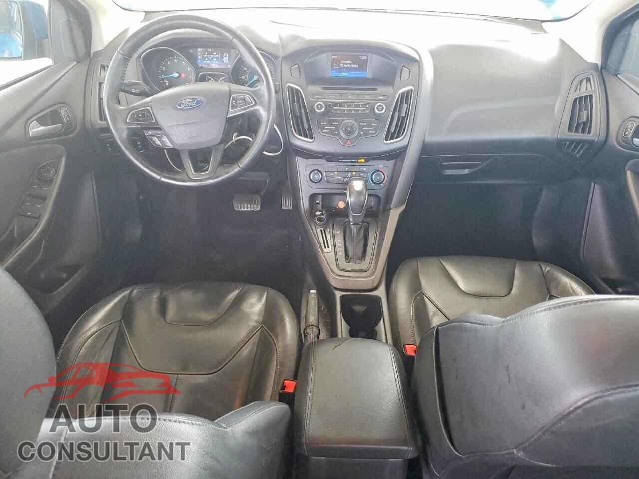 FORD FOCUS 2015 - 1FADP3F23FL247159