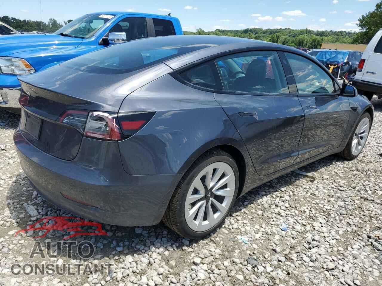 TESLA MODEL 3 2023 - 5YJ3E1EA1PF658282