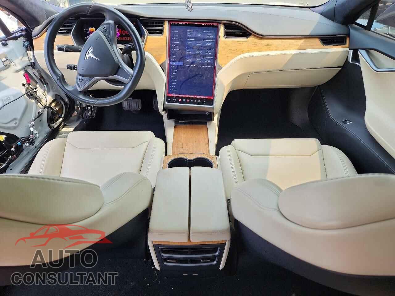 TESLA MODEL S 2020 - 5YJSA1E26LF359316