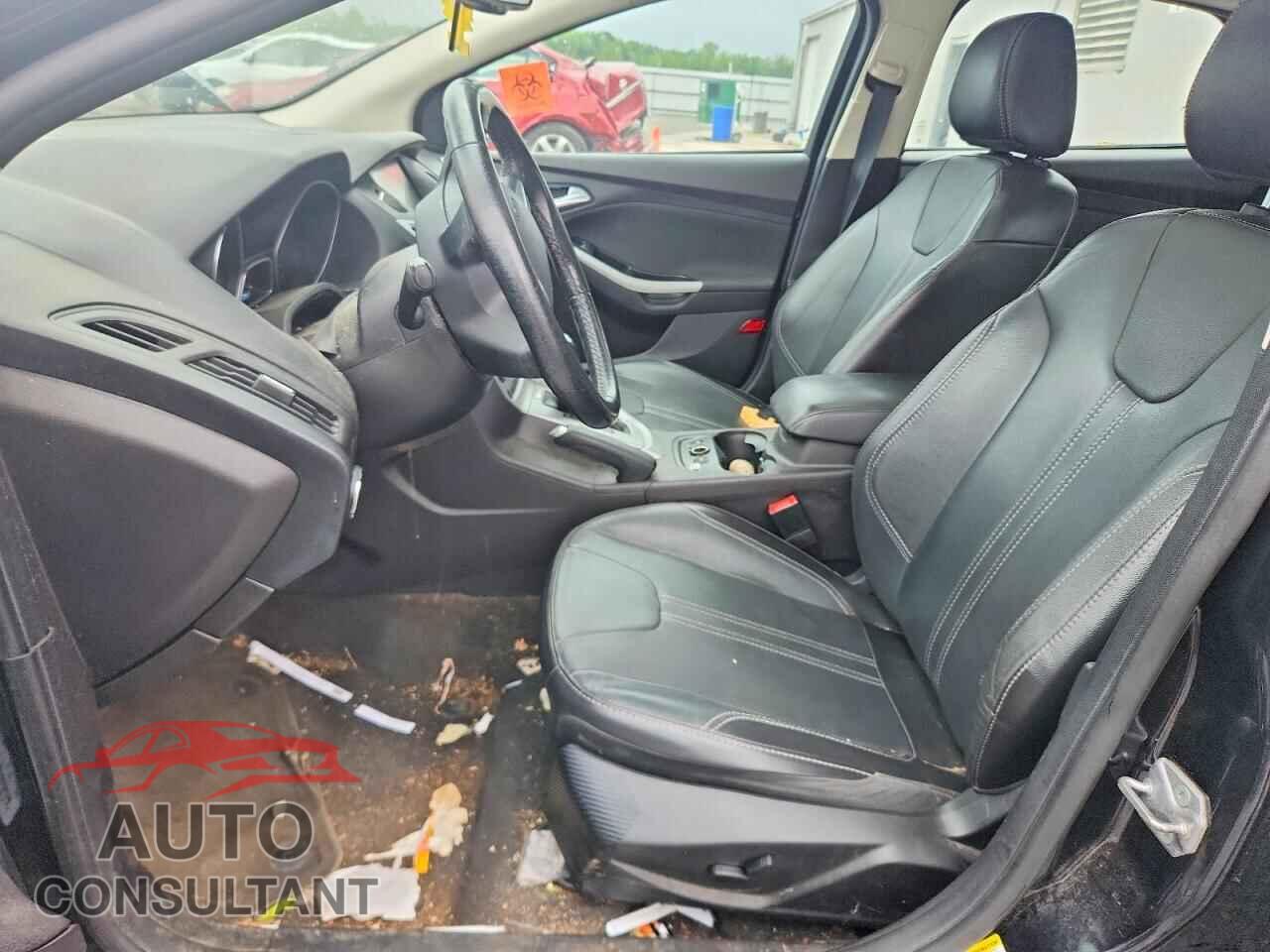 FORD FOCUS 2014 - 1FADP3F29EL262859