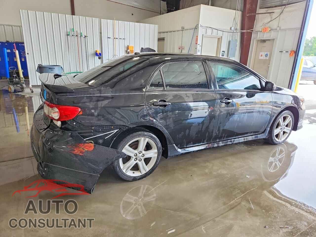 TOYOTA COROLLA 2013 - 2T1BU4EE3DC045812